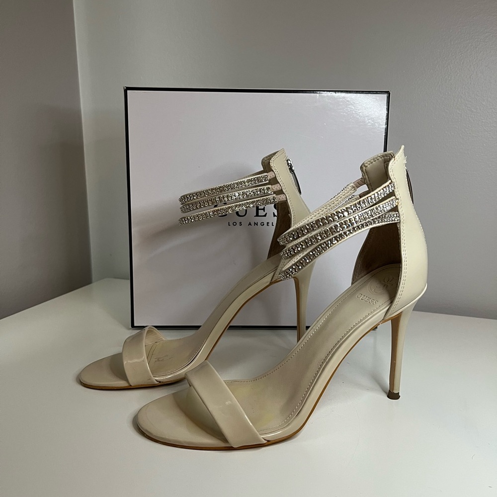 Beautiful Guess ivory/cream stiletto heels with rhinestones - Picture 3 of 4